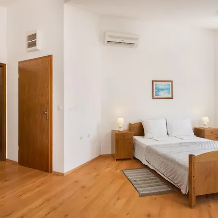 Peric Apartment